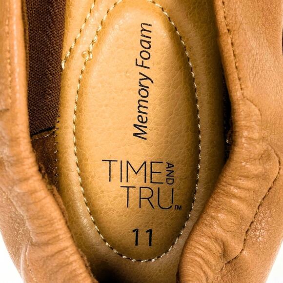 NWT ~ Time and Tru Tan Mary Jane Flats Memory Foam Insoles ~ Women's Size 11 - Picture 6 of 6